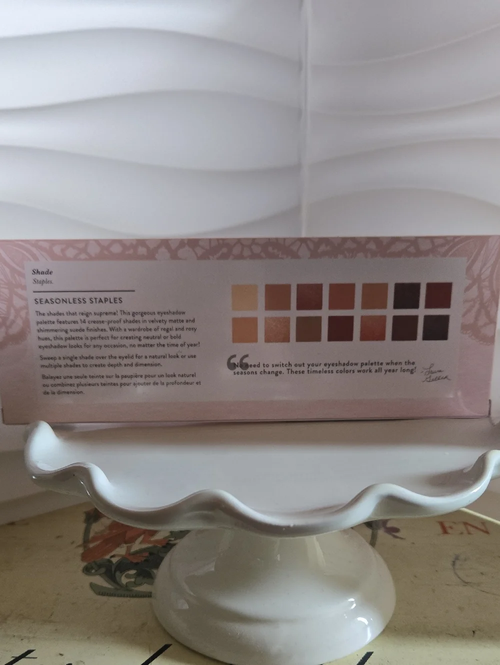 Laura Geller Seasonless Staples Reigning Rose Eyeshadow Palette - Picture 2 of 4